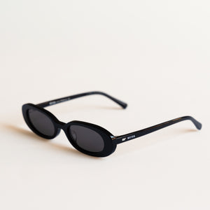 PAOLA - BLACK/SMOKE